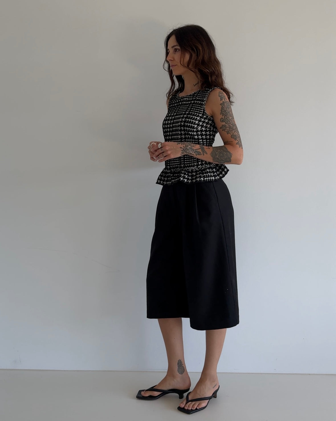 Vintage Houndstooth Peplum Top – Black & White