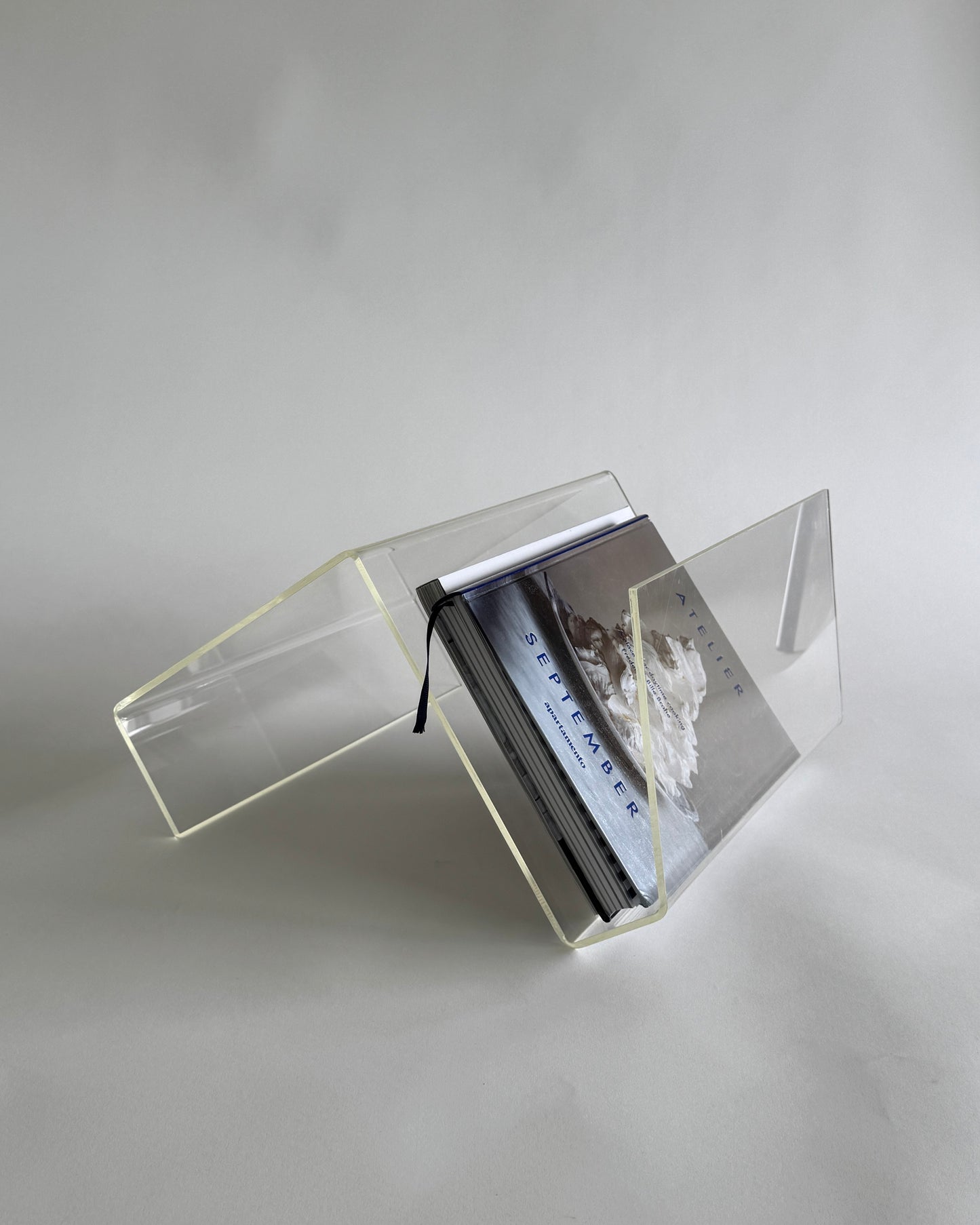 Vintage Minimalist Acrylic Book Stand