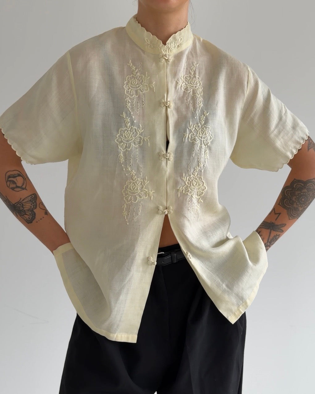 Vintage Blouse in Butter Yellow