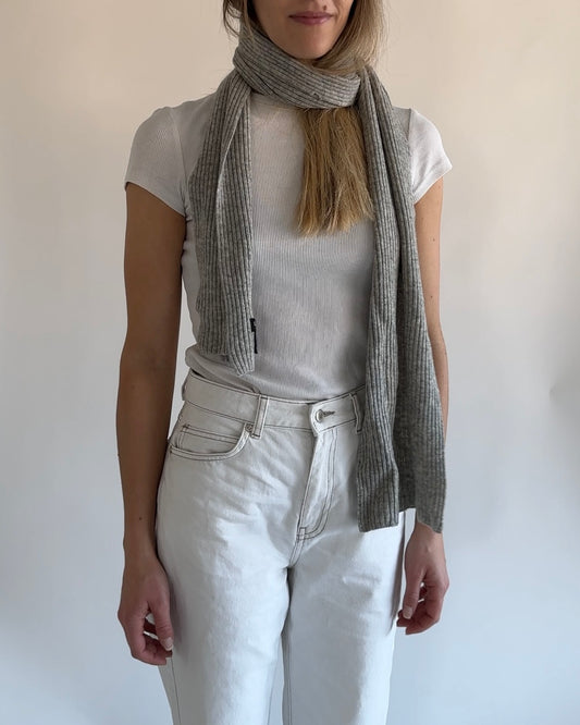 Thin Wool Scarf Grey