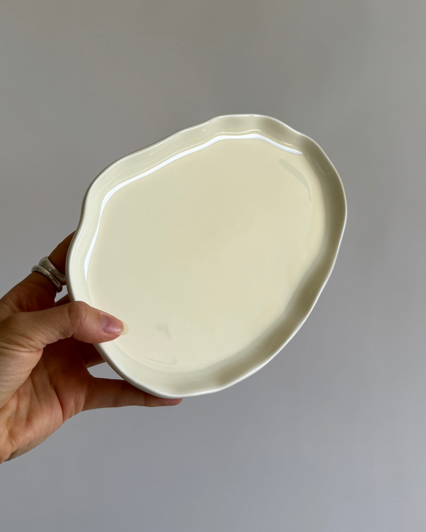 Porcelain Plate Butter Yellow -Set of 2