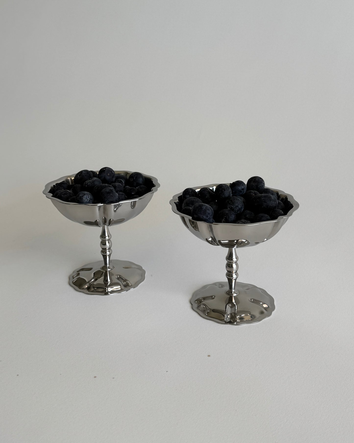 Elegant Pedestal Bowl - Set of 2
