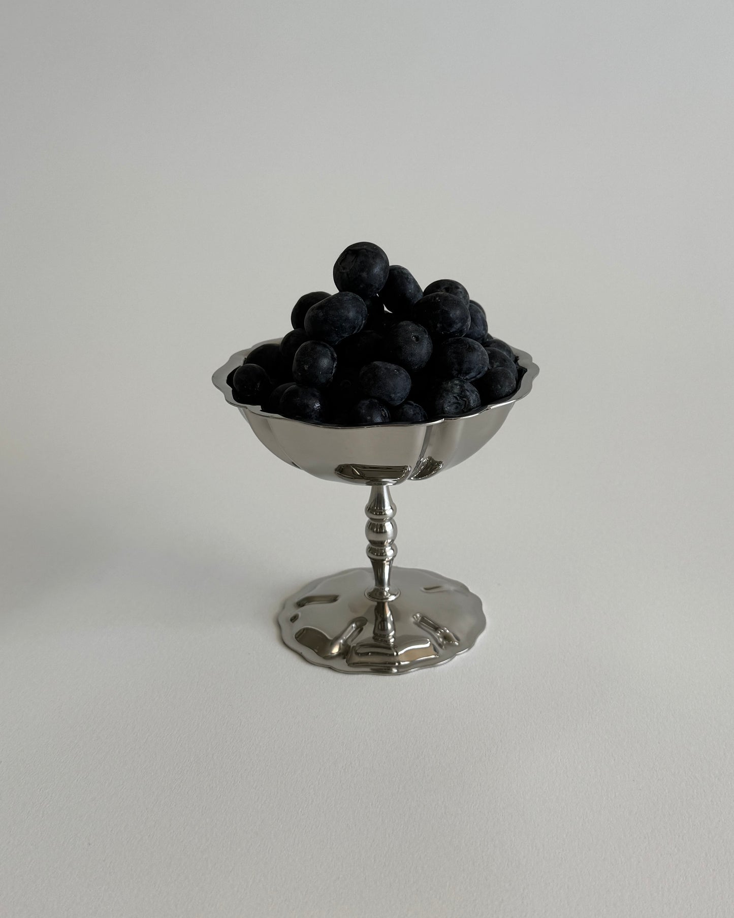 Elegant Pedestal Bowl - Set of 2