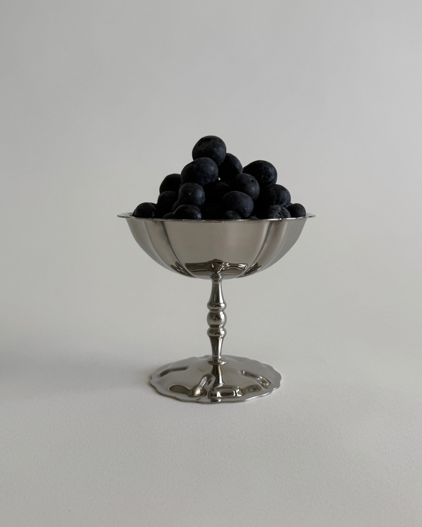 Elegant Pedestal Bowl - Set of 2