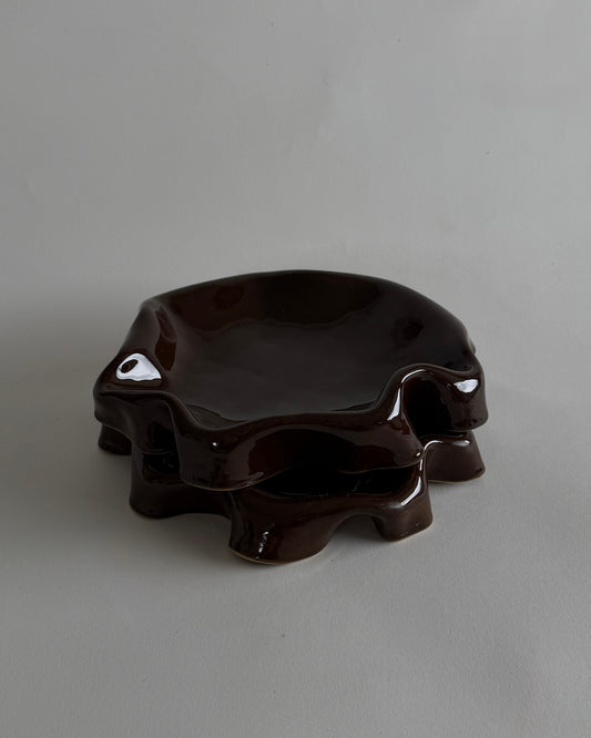 Less Melted Butter Plate Brown - Set of 2