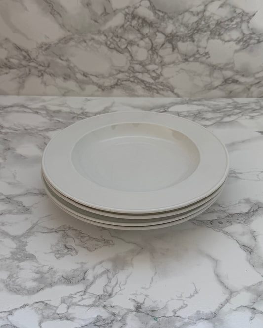 White VIntage Plate - Set of 2