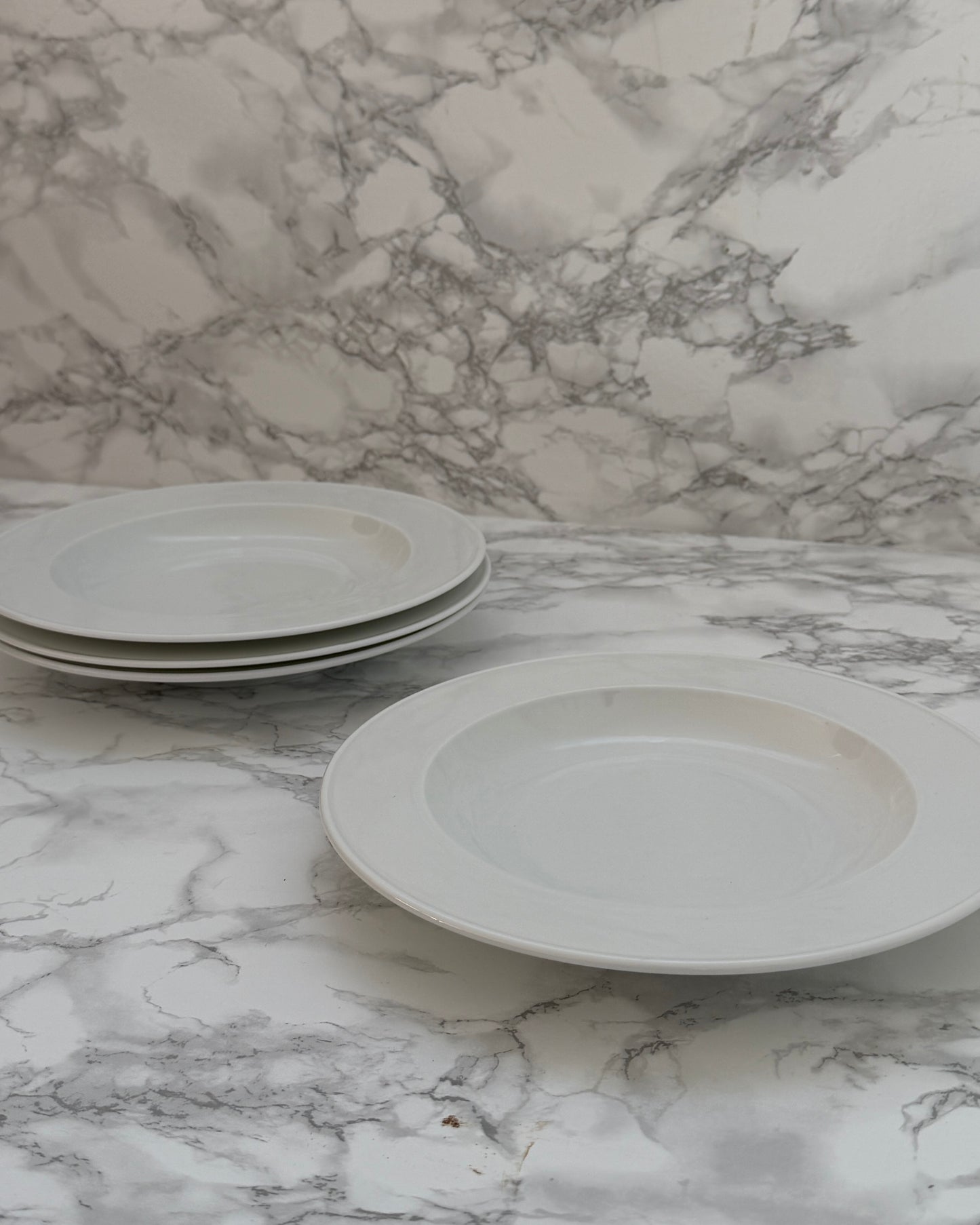 White VIntage Plate - Set of 2
