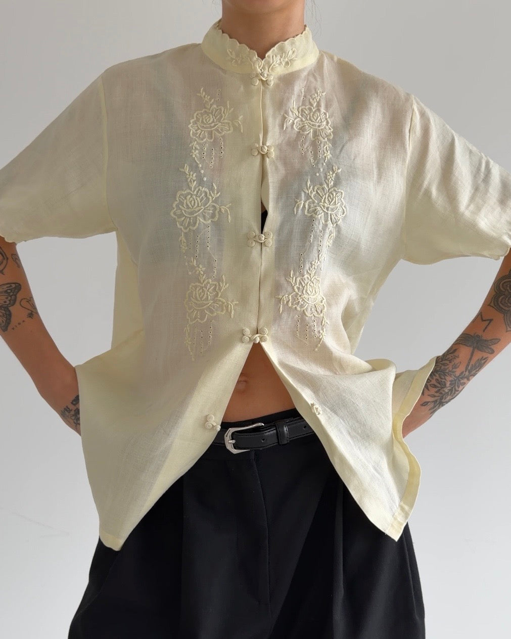Vintage Blouse in Butter Yellow