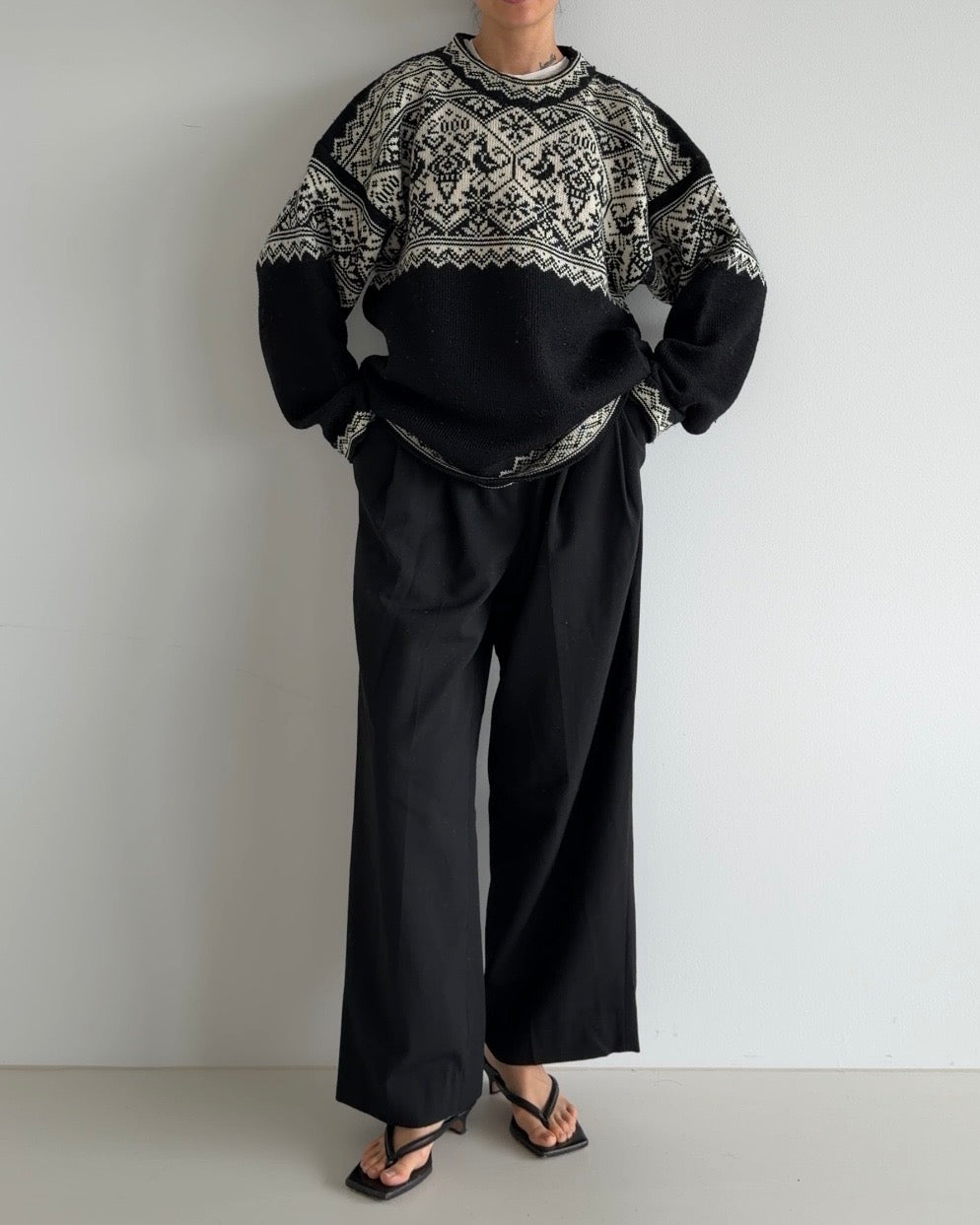 Wool Pullover Black /White