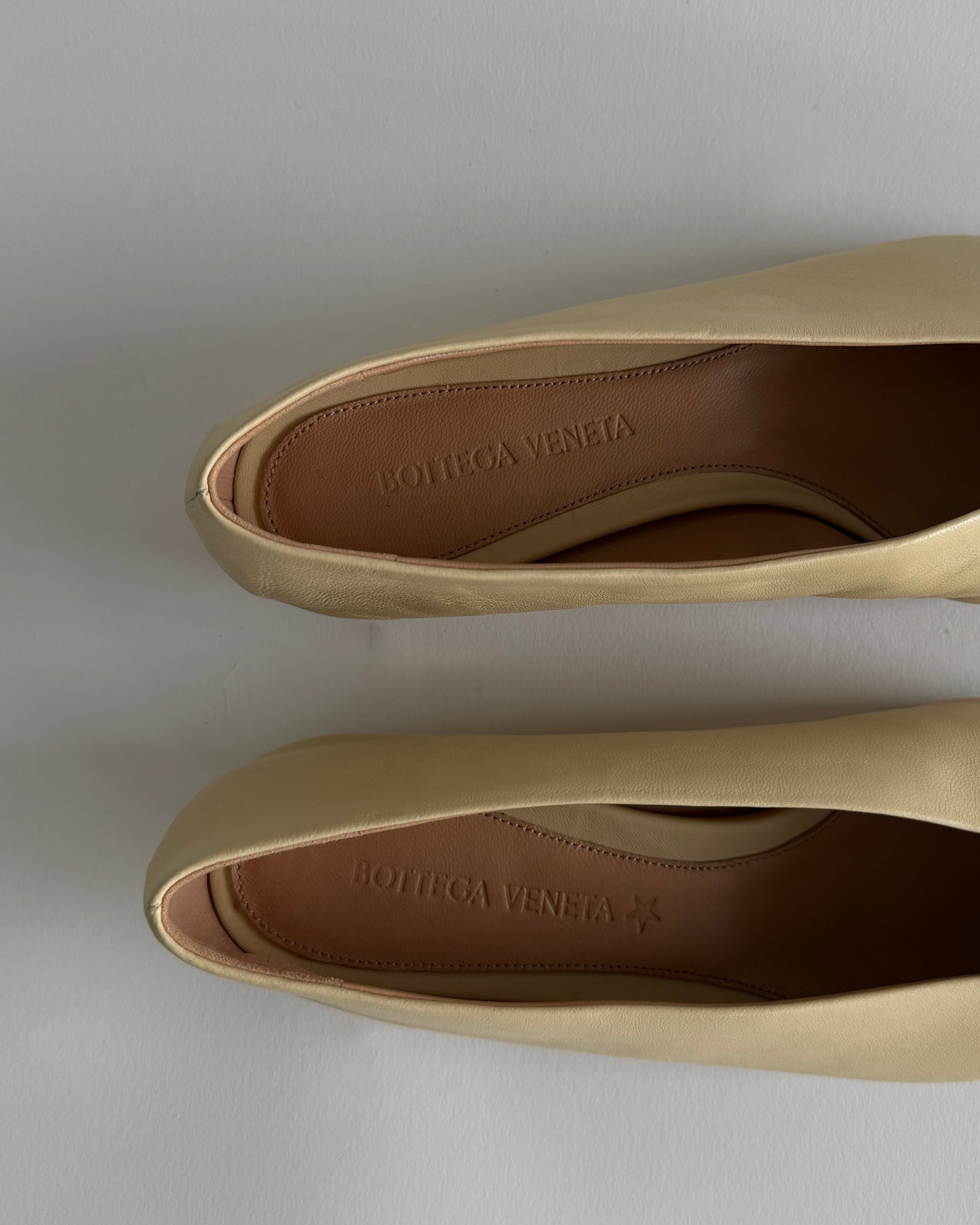 Bottega Veneta Almond Flats in Cream