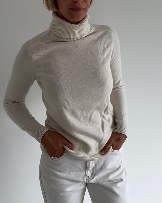 Wool Turtleneck White