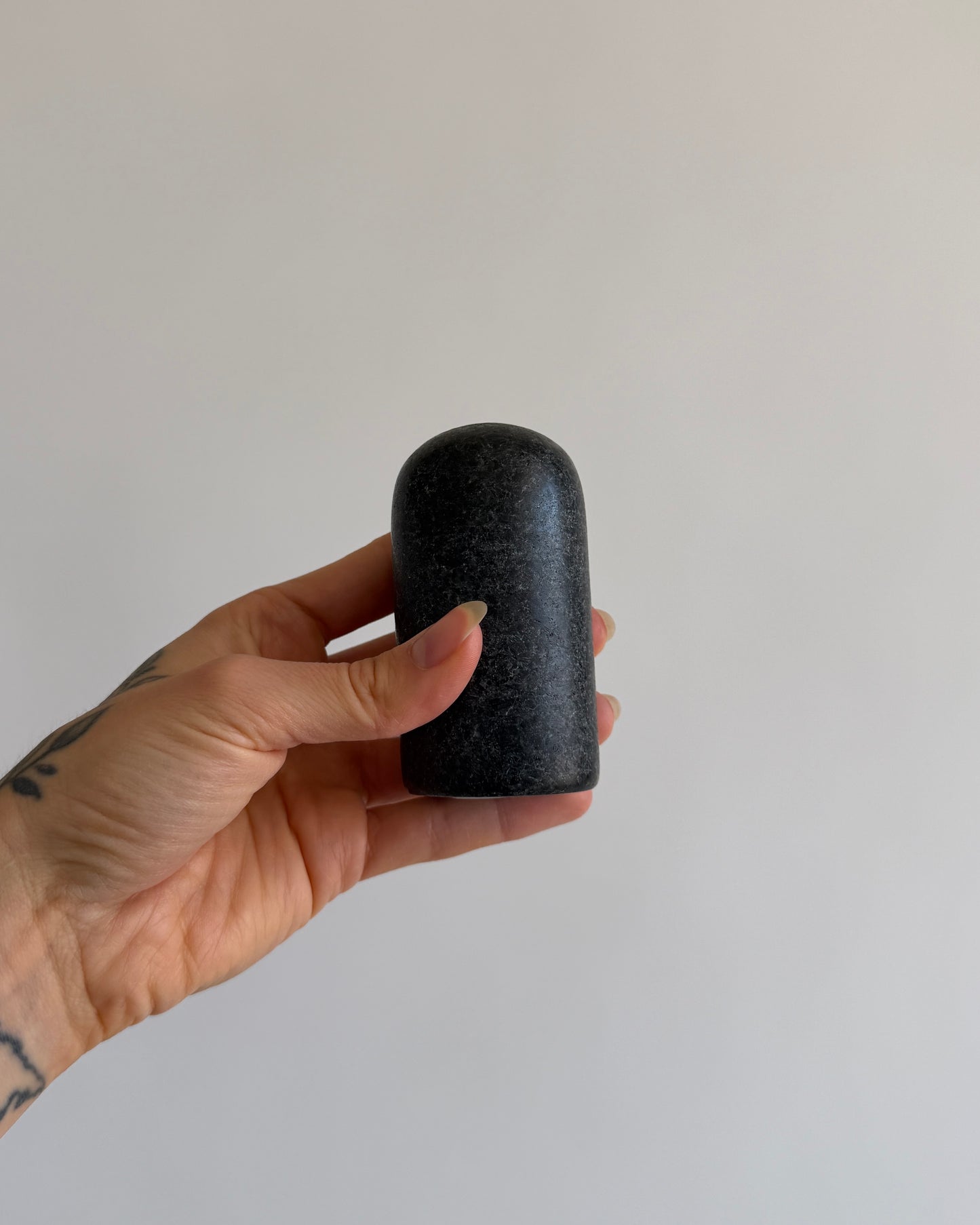 Dark Stone Salt & Pepper Shakers – Minimalist Sculptural Set