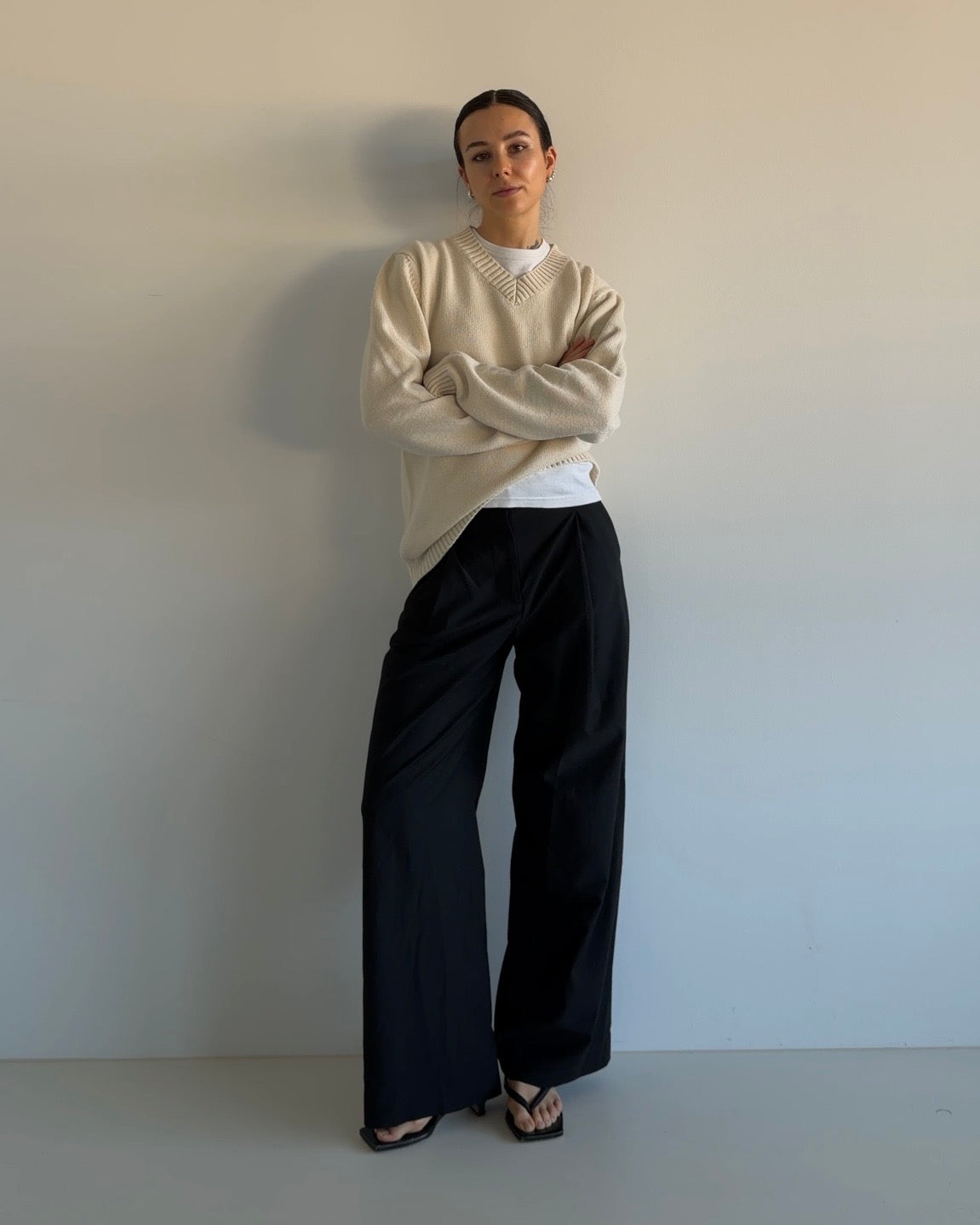 V-Neck Pullover in Cream