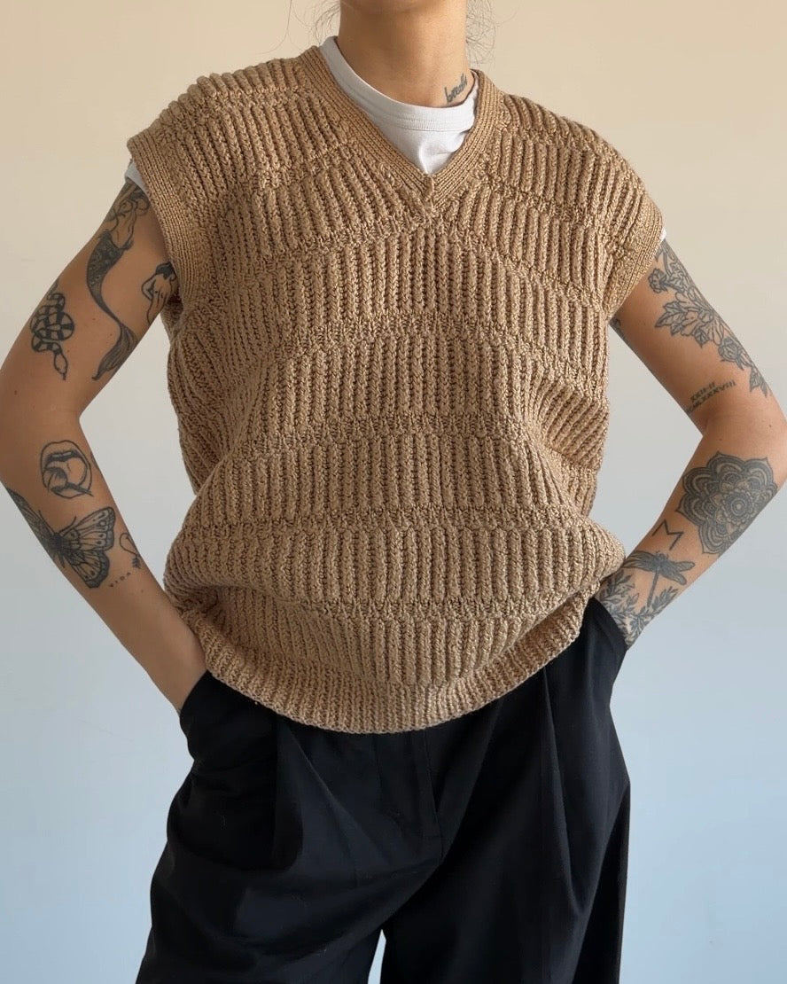 Knitted Wool Vest Brown