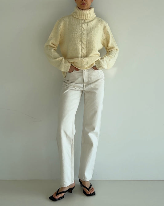 Turtleneck Pullover in Butter